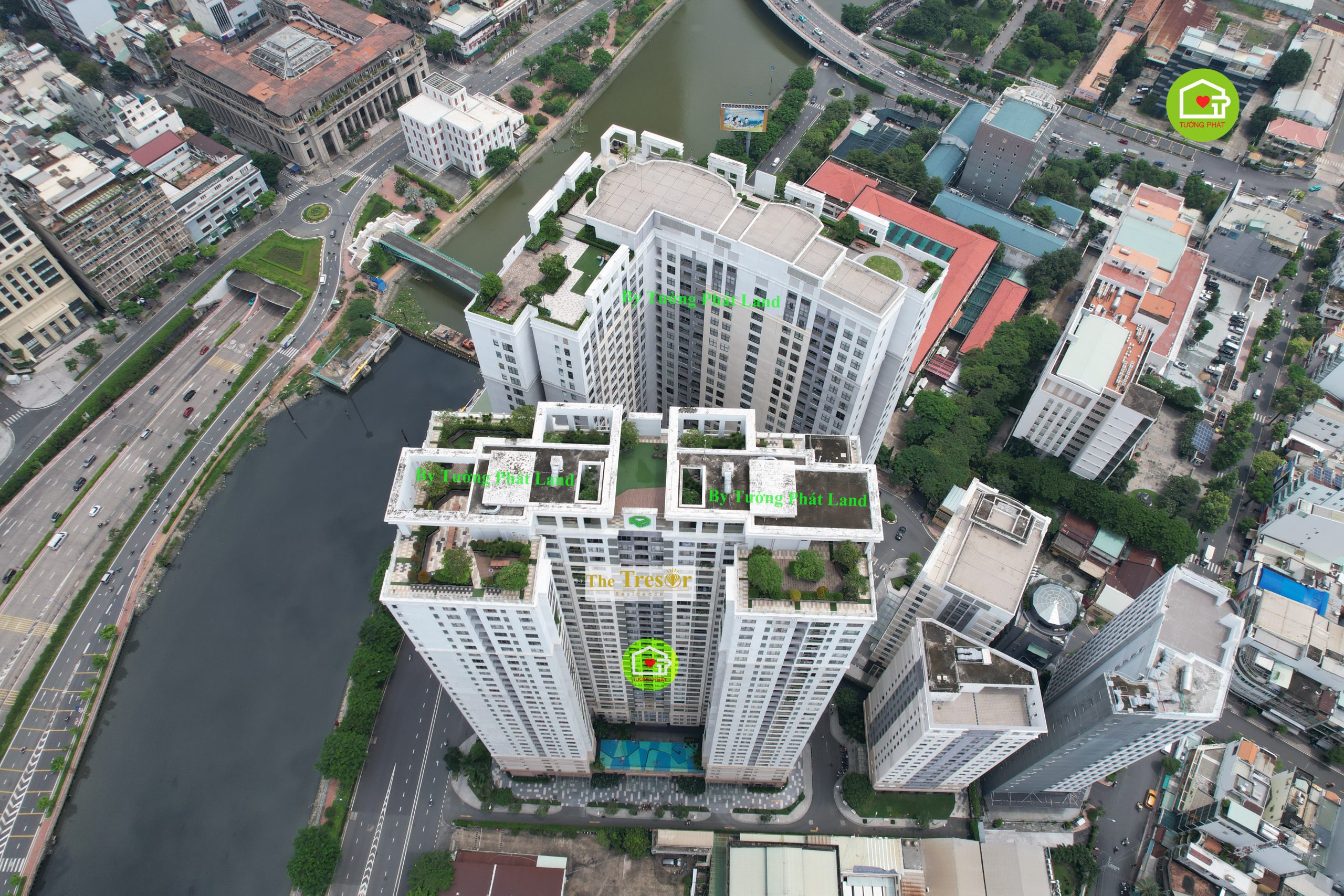 Sân thượng lầu 34 Tresor