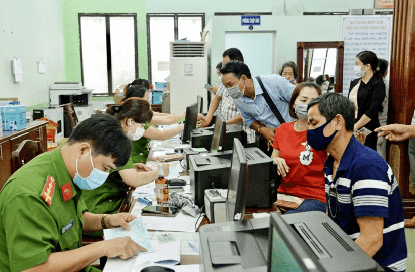 QUẬN 4 SAU SÁP NHẬP 1/7/2025 CẦN LƯU Ý GÌ? 17 Các giấy tờ như hộ khẩu, CCCD, sổ đỏ... sẽ không mất hiệu lực ngay sau khi sáp nhập.