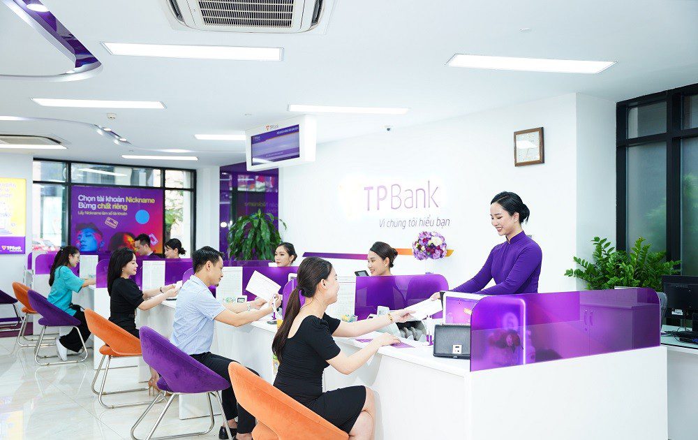 CHUNG CƯ SAIGON ROYAL CÓ ĐƯỢC VAY NGÂN HÀNG KHÔNG? 10 TPBank không chỉ đưa ra mức vay hấp dẫn mà còn có nhiều lợi thế rõ ràng dành riêng cho khách hàng mua căn hộ Saigon Royal.