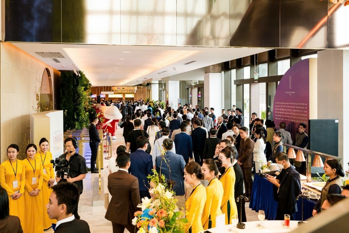 Cận cảnh tòa nhà chọc trời 55 tầng Saigon Marina International khai trương 14 Không khí buổi lễ khai trương