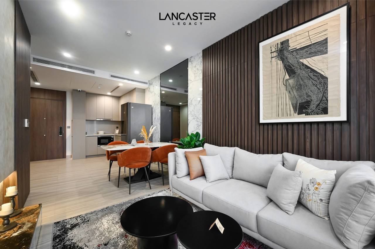 Phong cách được chọn để thể hiện tại nhà mẫu là Tân cổ điển Manhattan – tinh tế, sang trọng và thời thượng.