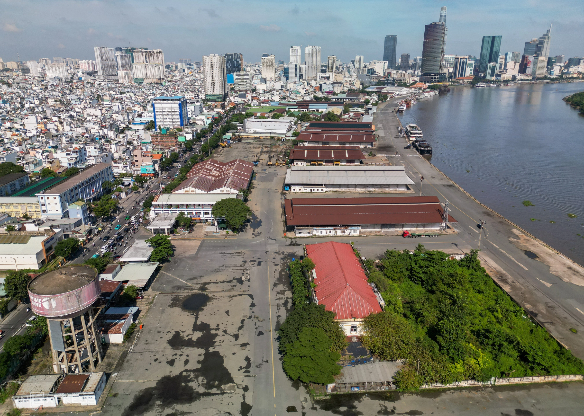 BẾN CẢNG NHÀ RỒNG KHÁNH HỘI - LÀM CÔNG VIÊN CHO CƯ DÂN 14 Lịch sử hình thành Bến Cảng Nhà Rồng Khánh Hội: Từ bến cảng thương mại đến di tích quốc gia