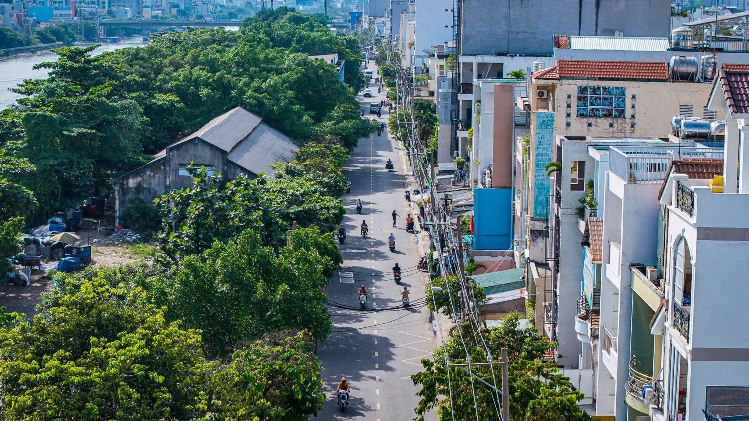 MỞ RỘNG ĐƯỜNG TÔN THẤT THUYẾT TỪ 7M LÊN 27M. DỰ ÁN CHUNG CƯ NÀO ĐƯỢC HƯỞNG LỢI NHẤT? 18 Đường Tôn Thất Thuyết, đoạn dài hơn 3,4 km từ Bến Vân Đồn đến đoạn giao với đường Trương Đình Hợi, khu vực cầu Tân Thuận, sẽ được mở rộng từ 7 m (2 làn xe) lên 27 m