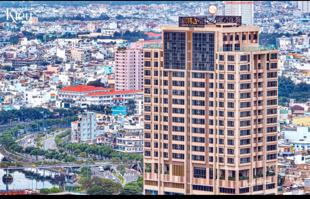 kieu-by-kita-quan-5-cap-nhat-gia-ban