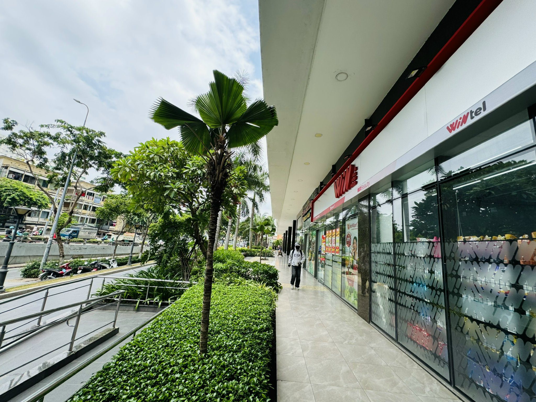 z7360989116074 632f228645cc98fc49568ca2693c3eb7