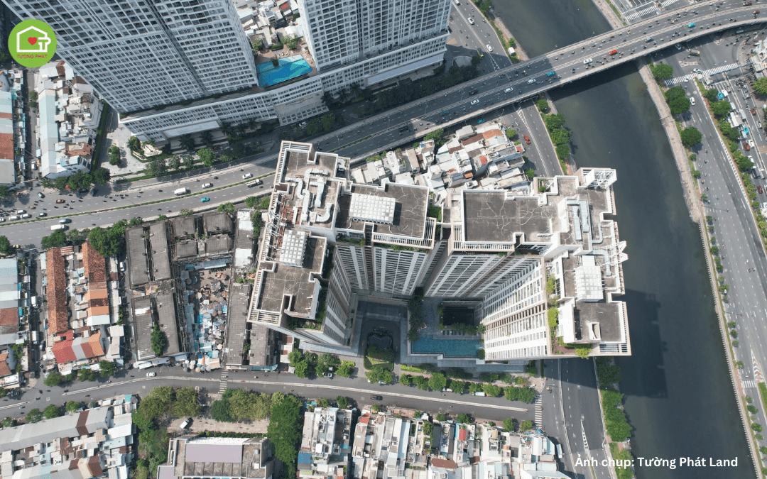 Millennium gồm hai tòa tháp căn hộ cao 34 tầng nổi và 3 tầng hầm, tổng diện tích sàn xây dựng đạt hơn 87.630 m².