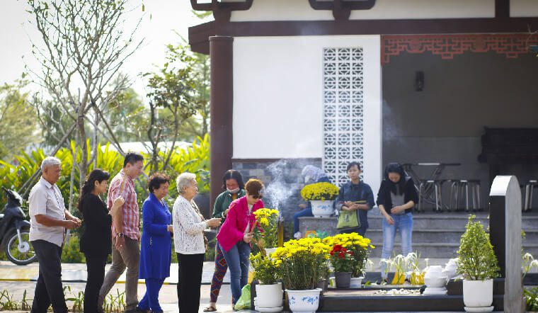 Mặc dù chúng ta đang sống trong kỷ nguyên số, nhưng "có thờ có thiêng, có kiêng có lành" vẫn là nếp nghĩ ăn sâu vào tiềm thức.