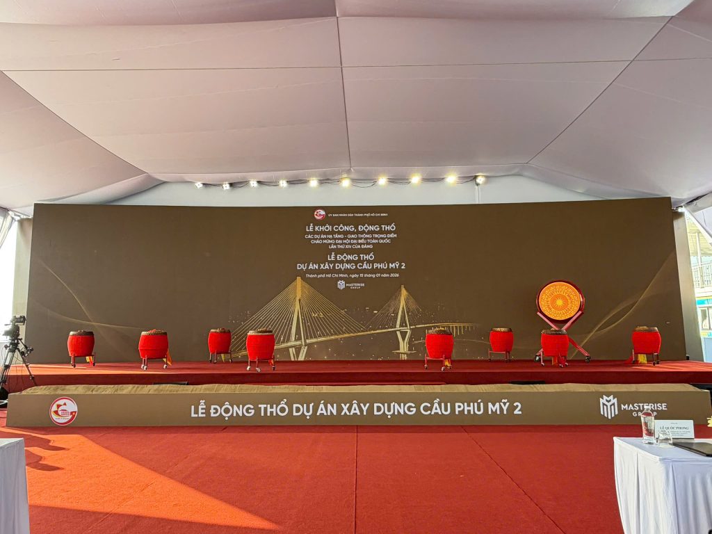 tp-hcm-dong-loat-khoi-cong-4-sieu-du-an-ha-tang-quy-mo-gan-240-000-ty-dong-cu-but-pha-dinh-hinh-truc-phat-trien-dong-nam