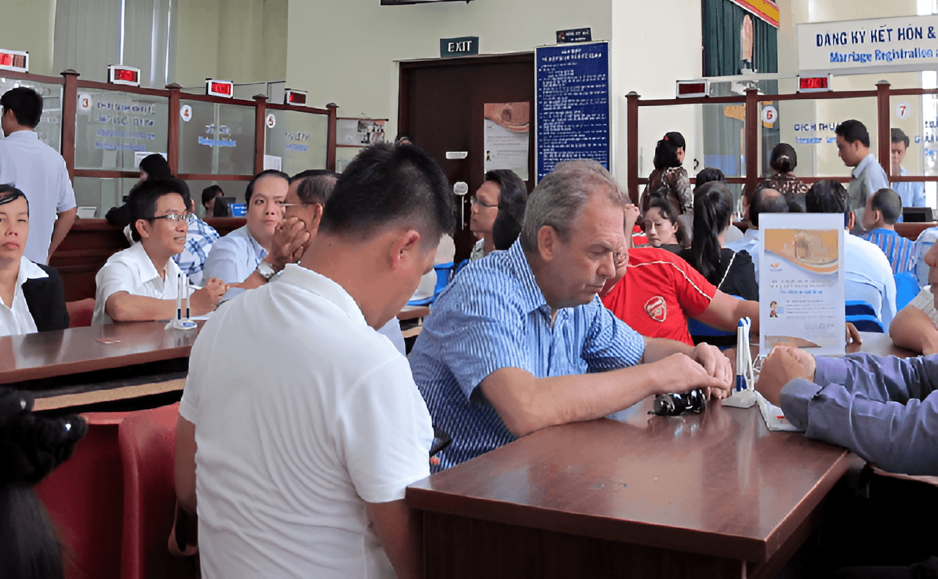 HƯỚNG DẪN ĐĂNG KÝ TẠM TRÚ CHO NGƯỜI NƯỚC NGOÀI TẠI VIỆT NAM 26 Khai báo tạm trú cho người nước ngoài tại Việt Nam bằng Phiếu khai báo tạm trú