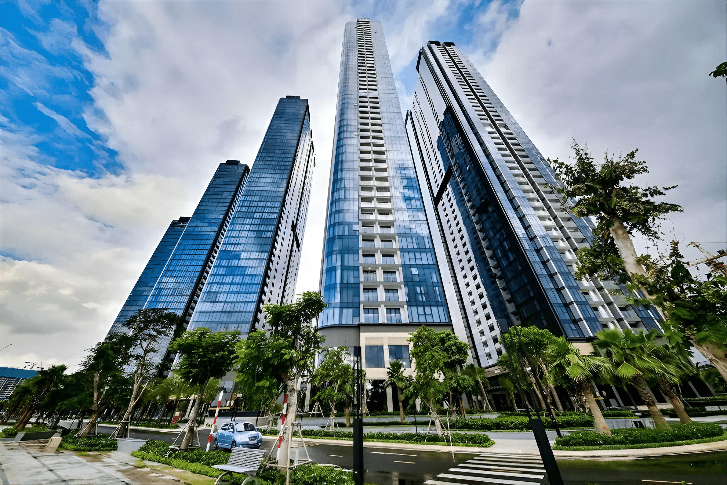 Ưu điểm và nhược điểm khi đầu tư vào căn hộ Quận 1 năm 2026