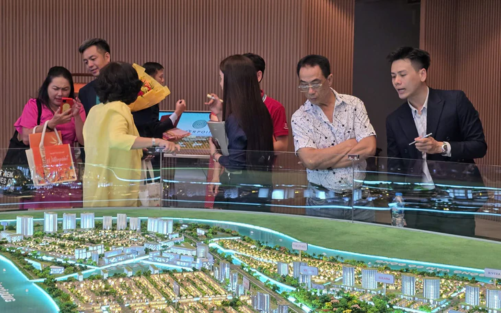 NGƯỜI MUA ĐANG CHỜ GIÁ GIẢM, CÒN NGƯỜI BÁN ĐANG CHỜ ĐIỀU GÌ? 31 Người bán nên làm gì nếu nhà đất mãi chưa có khách?