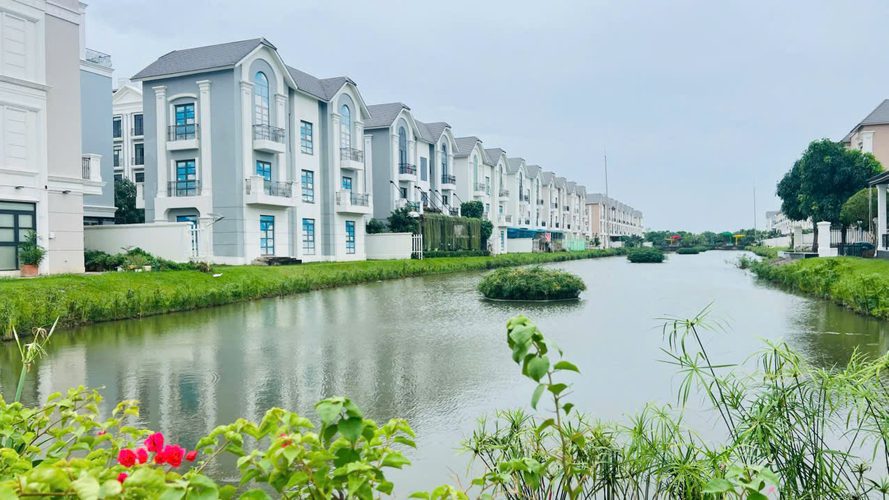NGƯỜI MUA ĐANG CHỜ GIÁ GIẢM, CÒN NGƯỜI BÁN ĐANG CHỜ ĐIỀU GÌ? 30 Vậy người mua có nên tiếp tục chờ giá giảm sâu hơn?