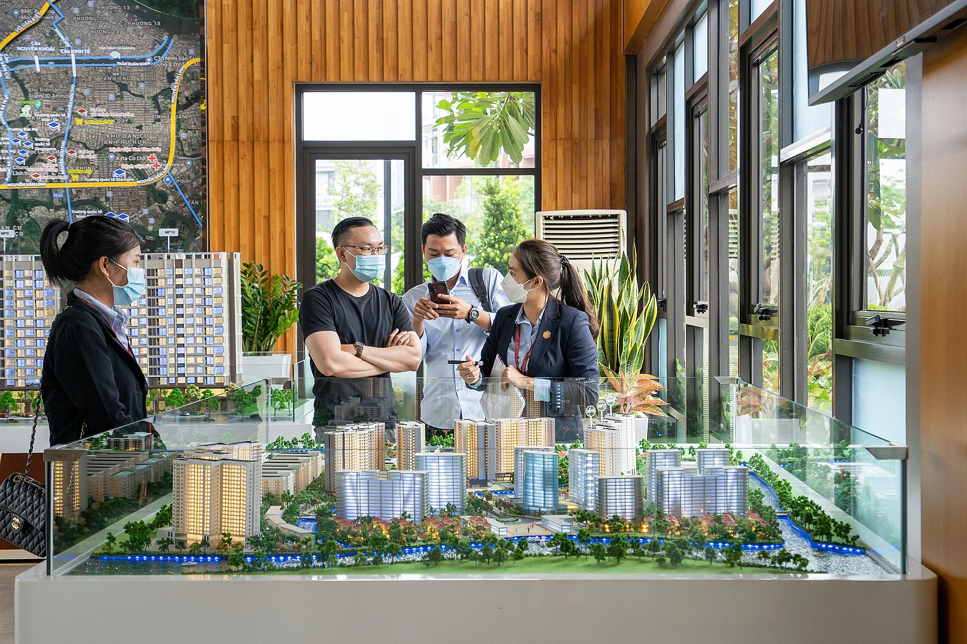 NGƯỜI MUA ĐANG CHỜ GIÁ GIẢM, CÒN NGƯỜI BÁN ĐANG CHỜ ĐIỀU GÌ? 17 Người mua đang chờ giá giảm, còn người bán đang chờ điều gì?