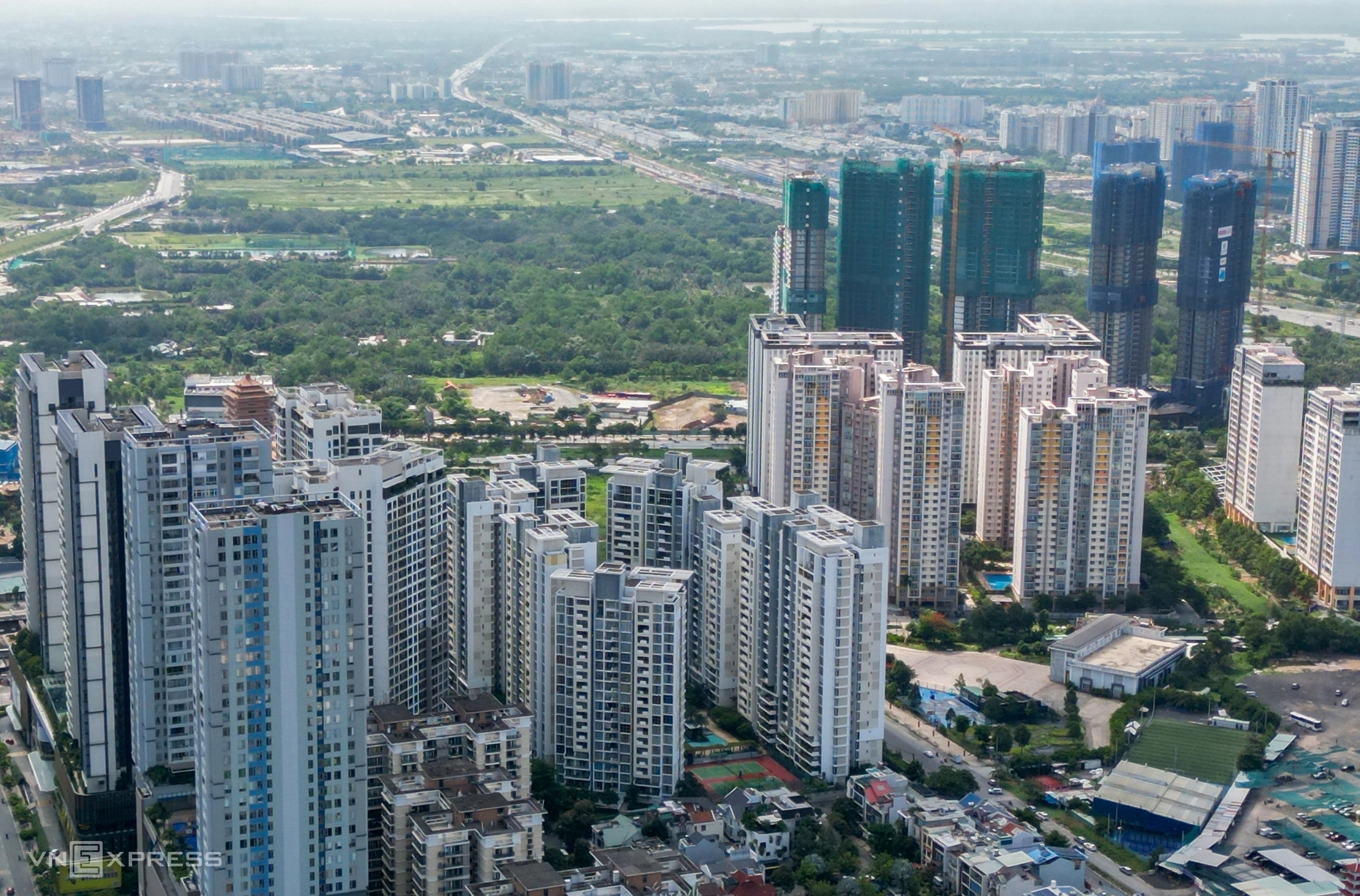 NGƯỜI MUA ĐANG CHỜ GIÁ GIẢM, CÒN NGƯỜI BÁN ĐANG CHỜ ĐIỀU GÌ? 19 Người mua cân nhắc kỹ hơn, người bán khó giữ giá như trước